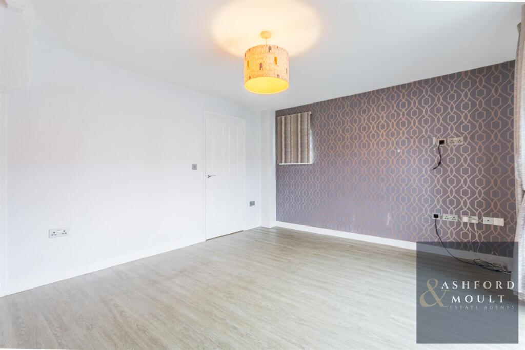 Heather Way, Shirebrook, Mansfield photo 4