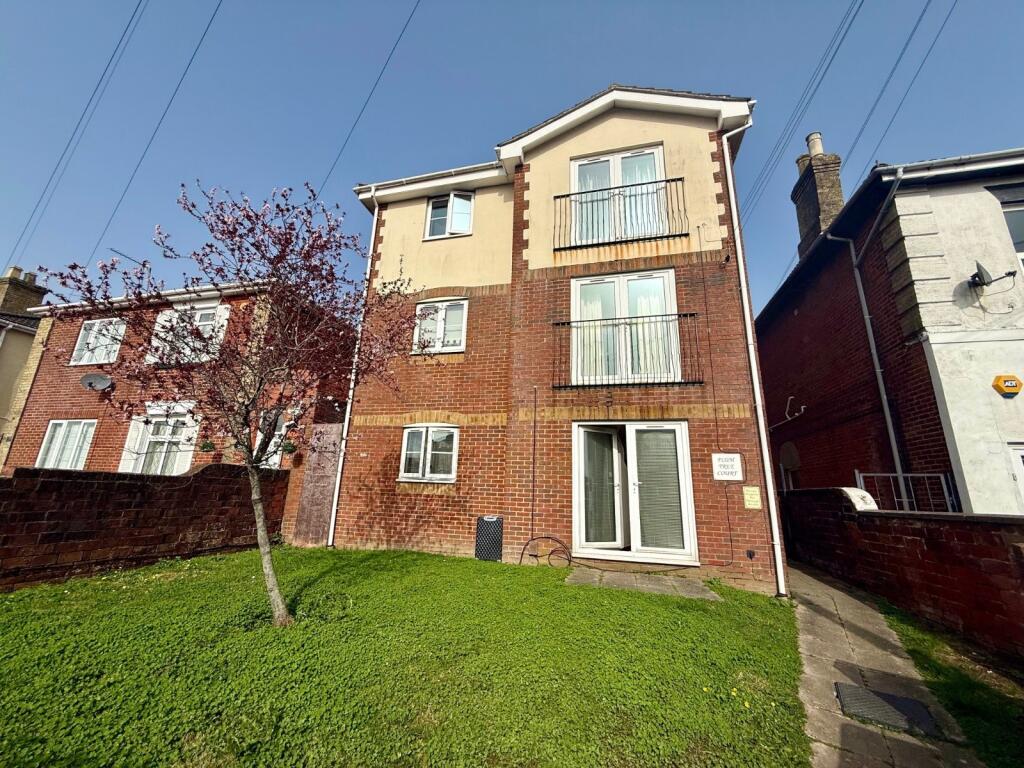 Main image of property: Millbrook Road East, Southampton, Hampshire, SO15