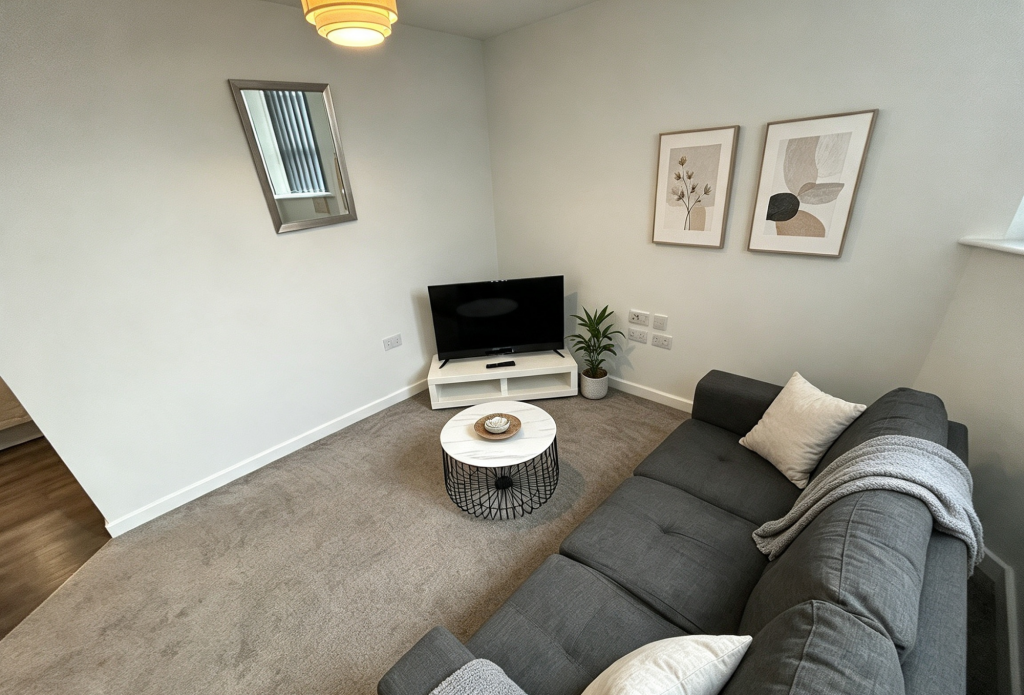 Apartment in Bradford, West Yorkshire - View 5