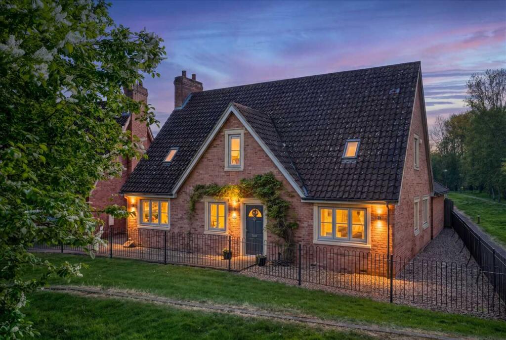 Main image of property: Woodall Close, Middleton, Milton Keynes
