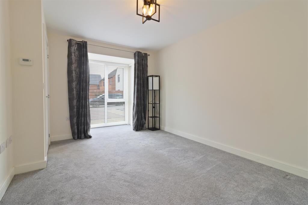 Hornbeam Lane, Wingerworth, Chesterfield photo 4