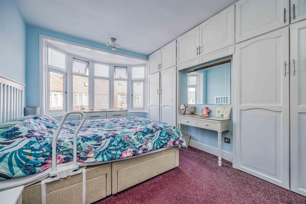 House in Portsmouth - More