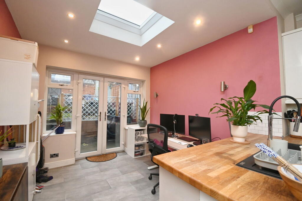 House in Barnsley, South Yorkshire - View 3