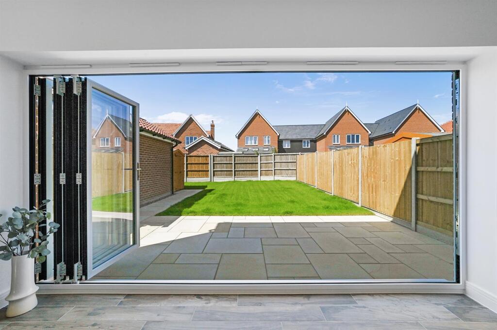House in Tendring, Lawford - View 3