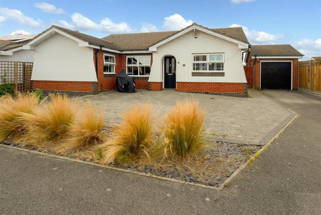 Wooldridge Walk, Climping, Littlehampton
