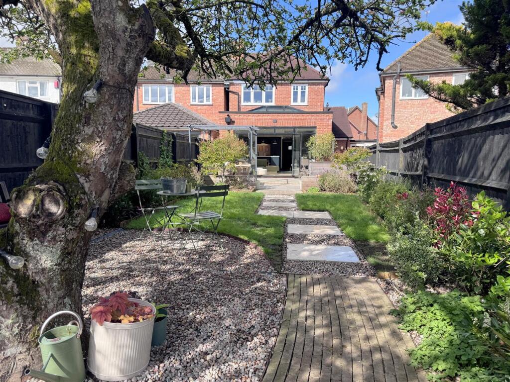 House in Newbury, West Berkshire - View 2