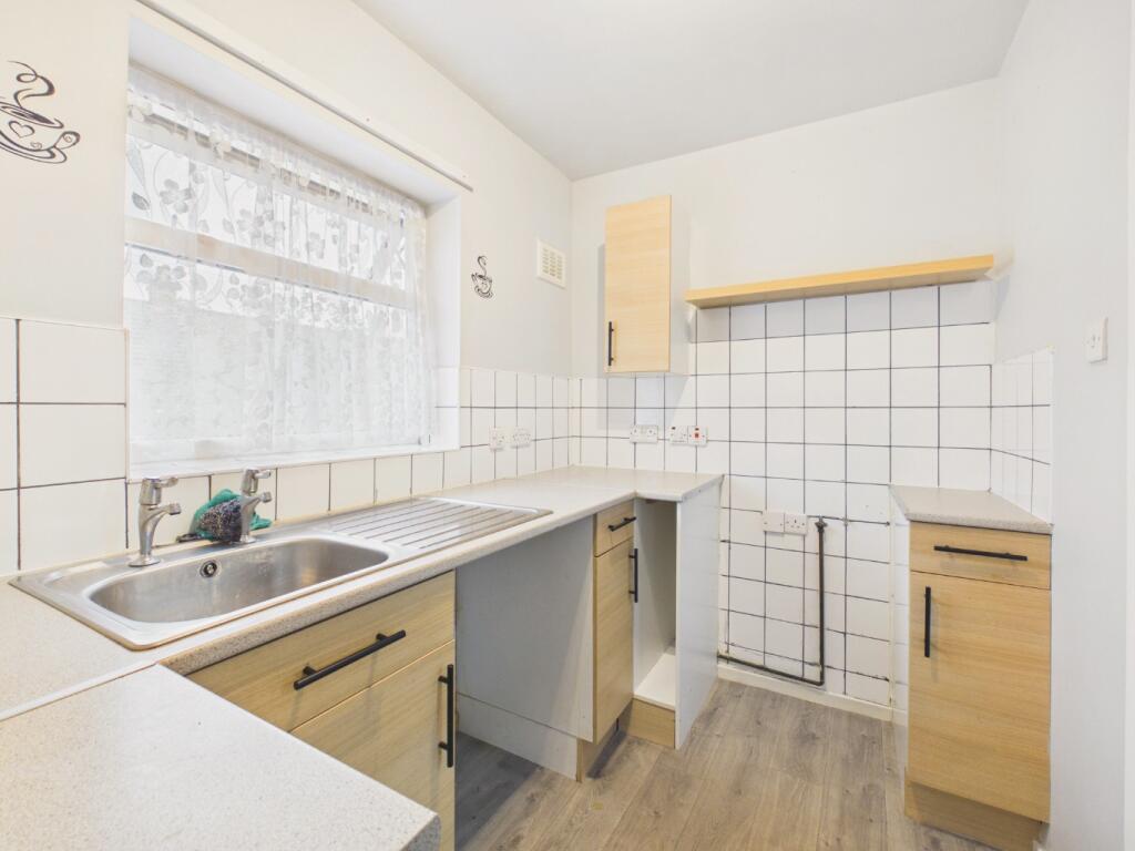 Apartment in Hull, Kingston upon Hull - View 4