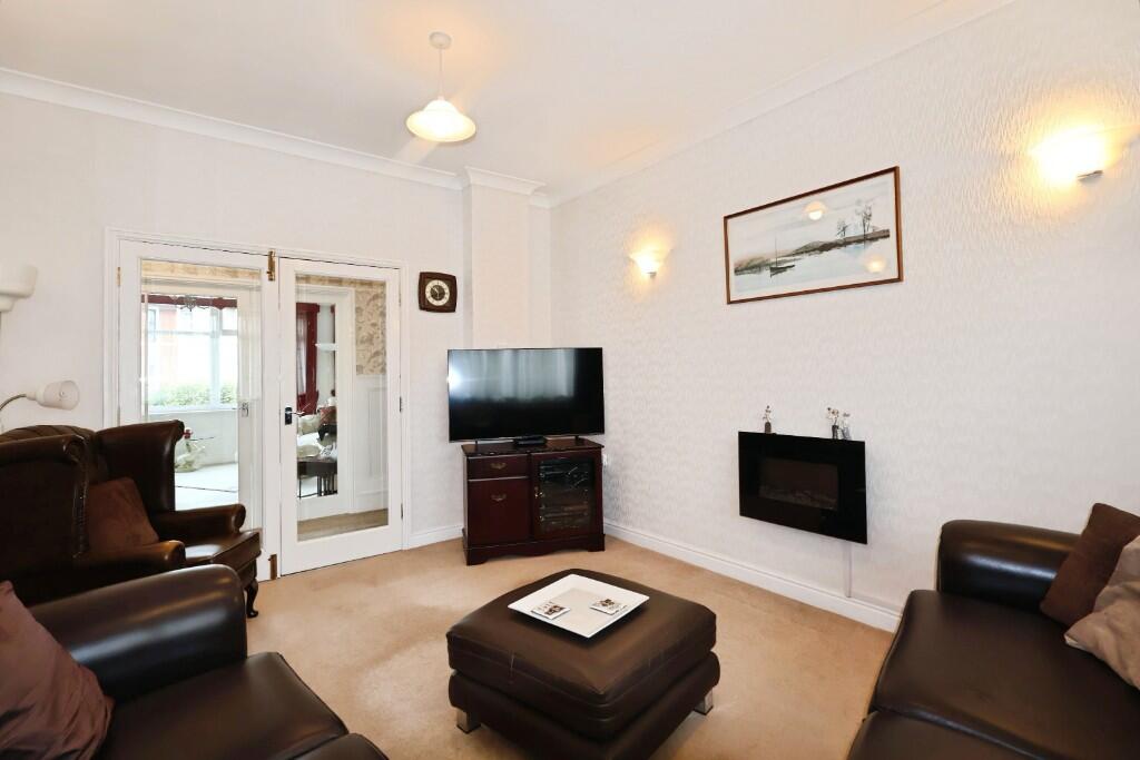 St. Leonards Road West, Lytham St. Annes, Lancashire, FY8 photo 4