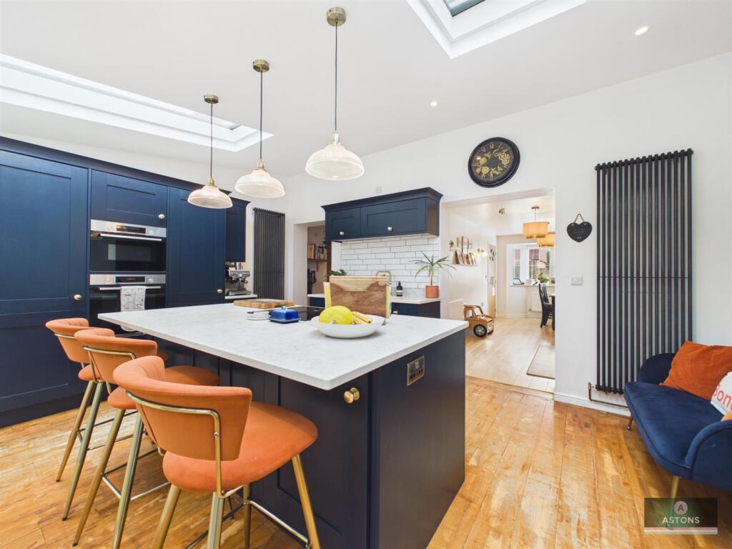 House in Redhill - More