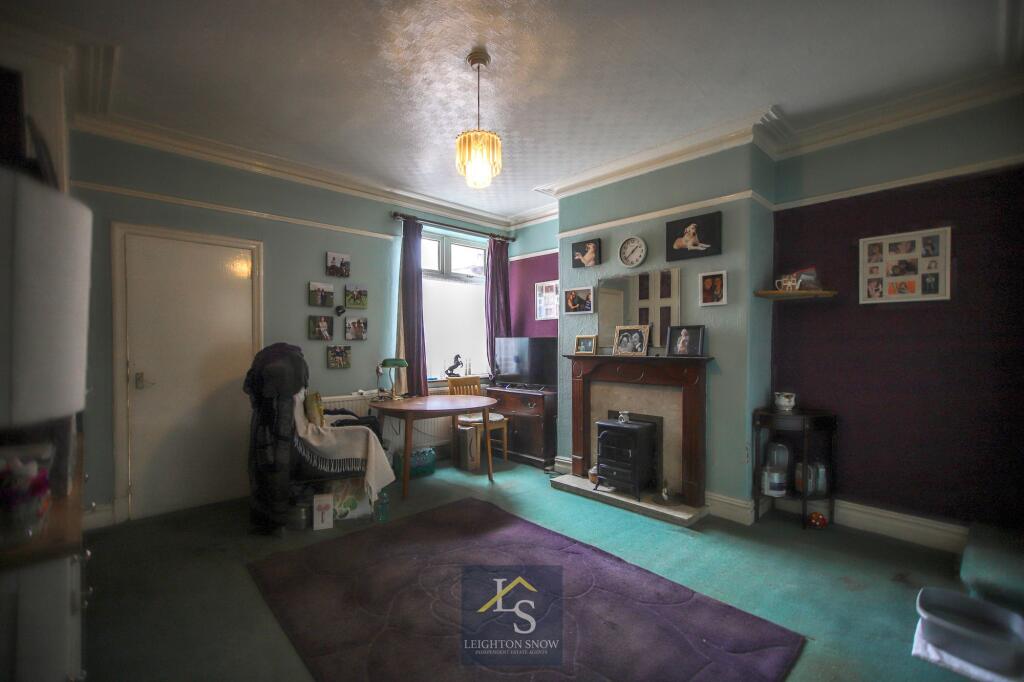 House in Stockport, Bridgehall, Adswood - View 4