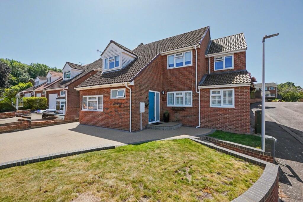 Main image of property: Goldsmith Road, Rainham,