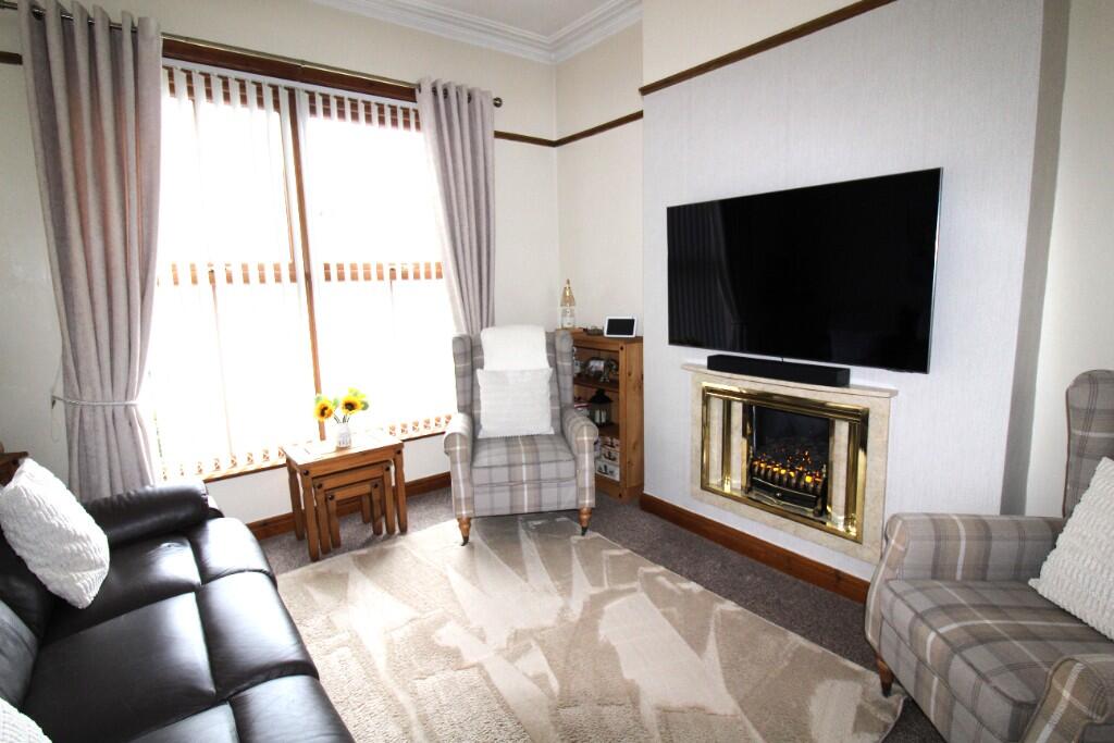 School Lane, Leyland, Lancashire, PR25 photo 4