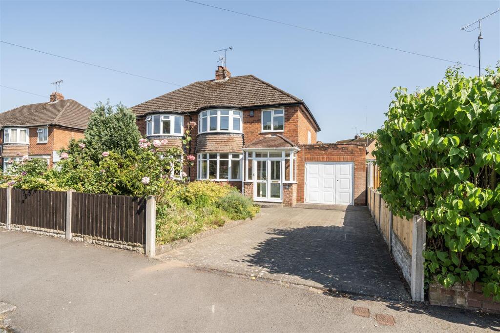3-bed semi-detached on Woodlands Road, Cookley, Kidderminster, £360,000