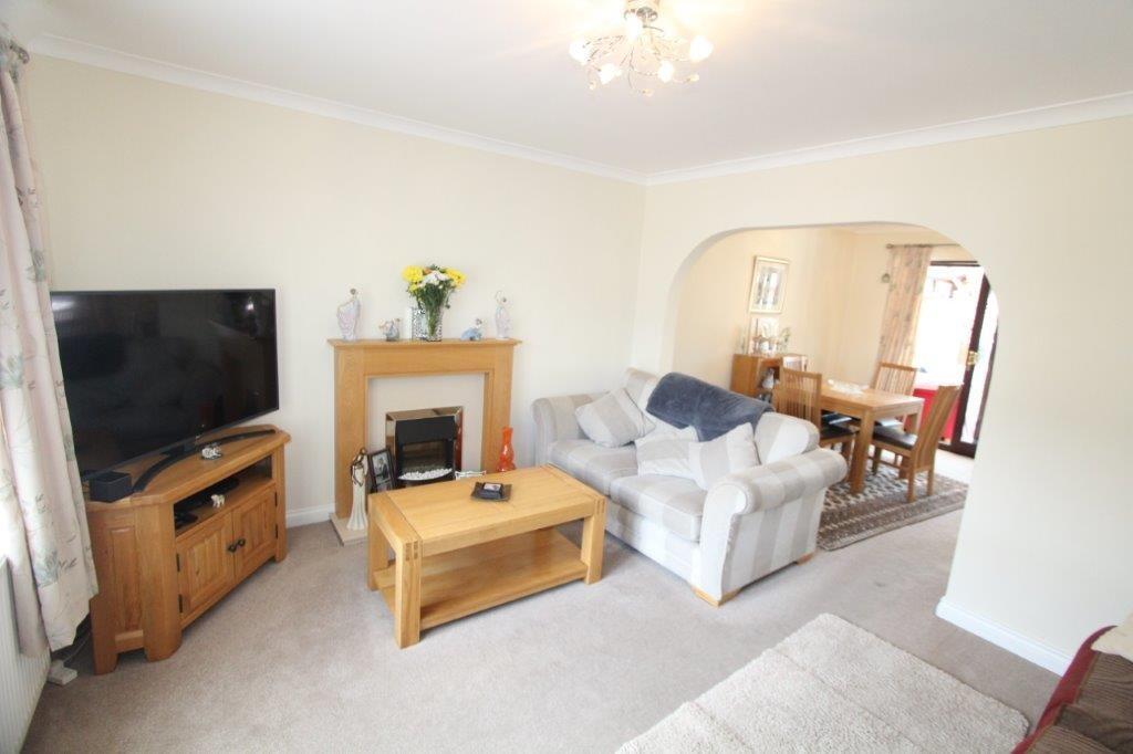 House in Gwersyllt, Wrexham - View 4