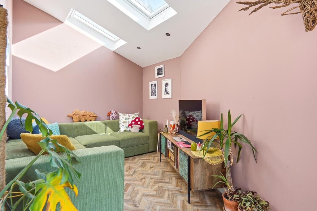 Woodside View, Leeds, LS4 photo 2