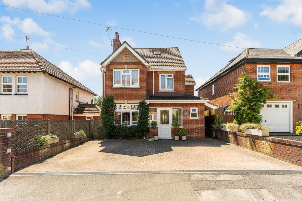 Main image of property: Shaftesbury Road, Wilton, Salisbury, SP2