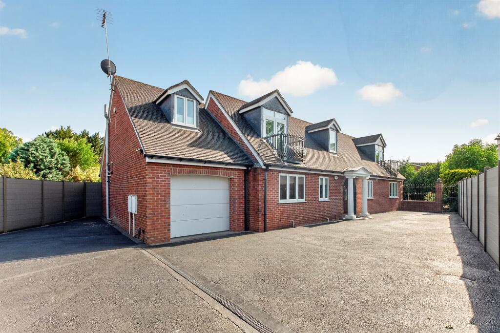 Main image of property: Thorpe Road, Peterborough