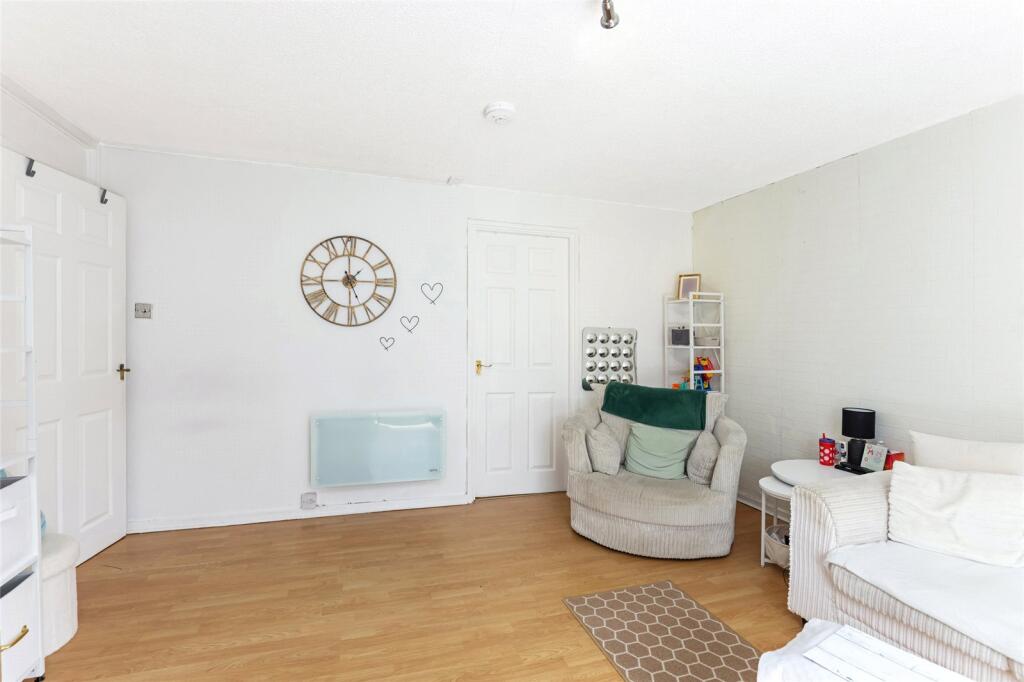 Apartment in Cumbernauld, North Lanarkshire - More