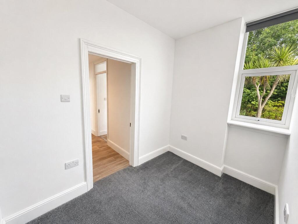 Apartment in Plymouth - More