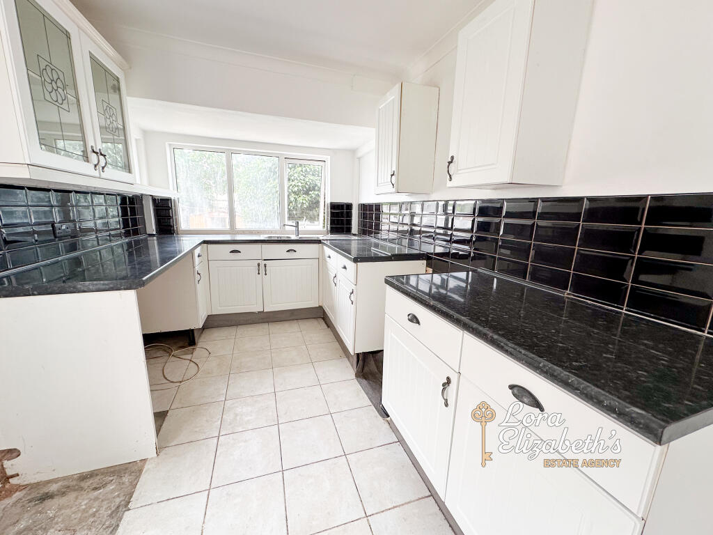 House in Mansfield, Ladybrook - View 2