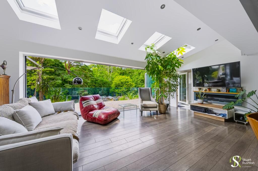 House in Wilmslow, Pownall Park - View 3