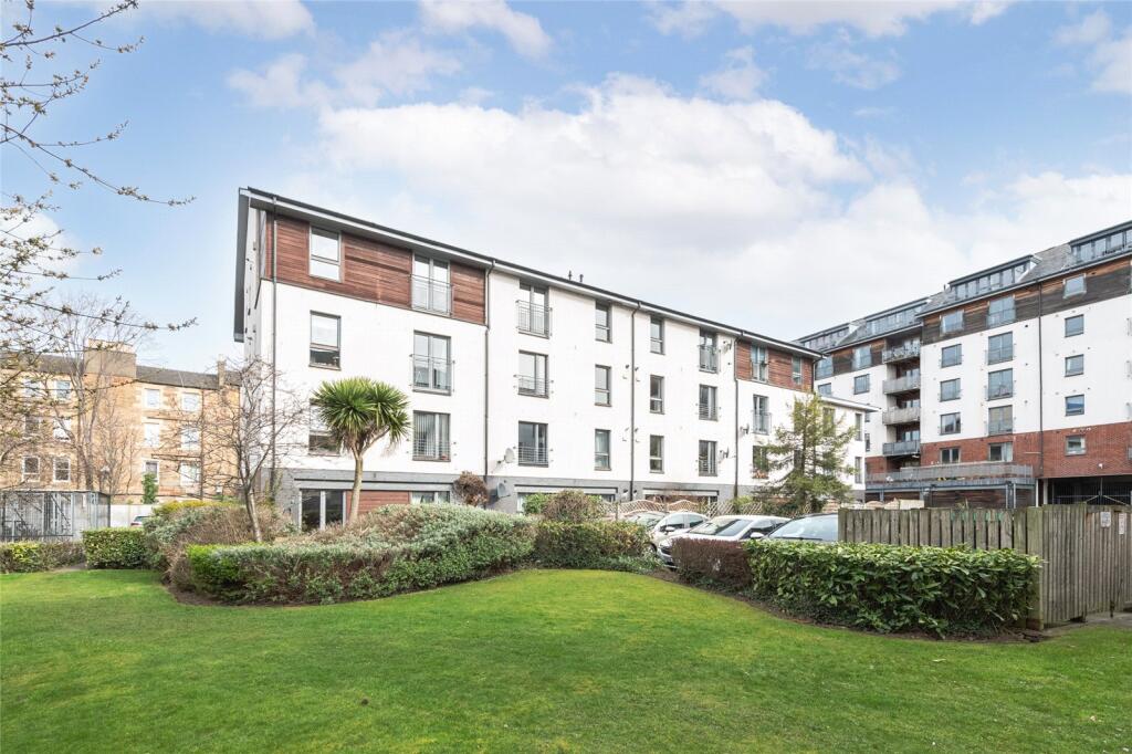 Main image of property: 93A/4 Albert Street, Leith, Edinburgh, EH7 5LY