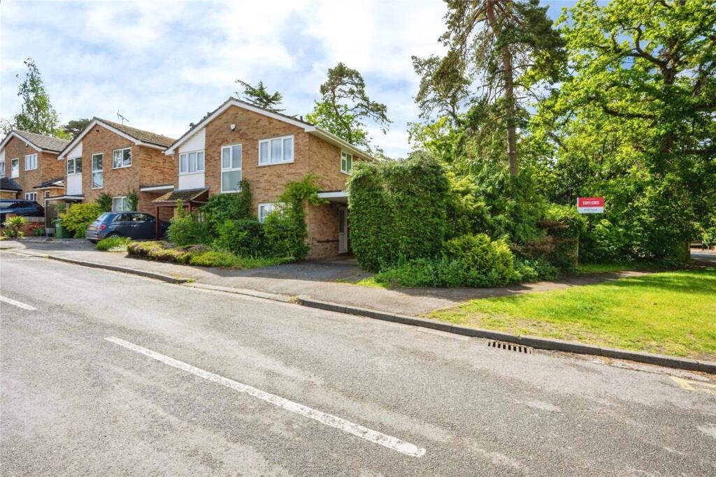 Main image of property: Chiltern Gardens, Leighton Buzzard, Bedfordshire, LU7