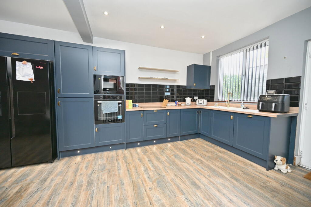 House in Sheffield - View 4