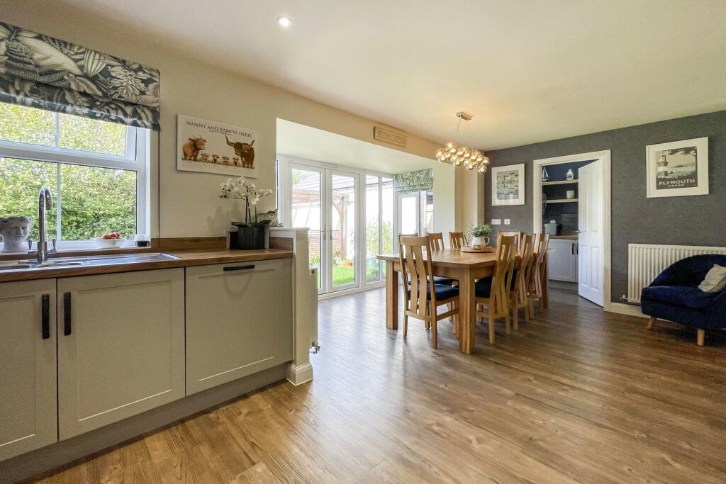 House in Plymouth - View 4