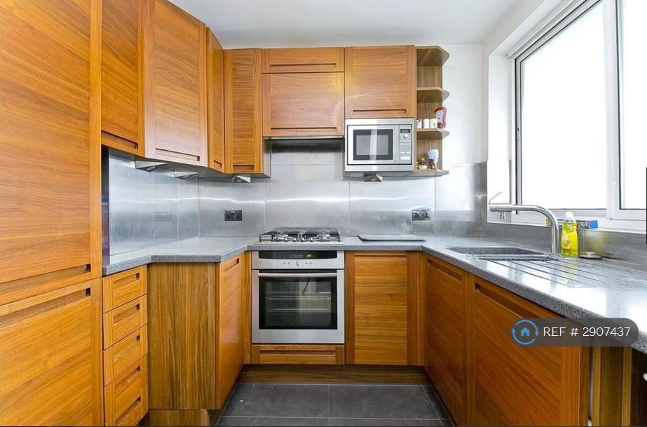 2 bedroom maisonette for rent