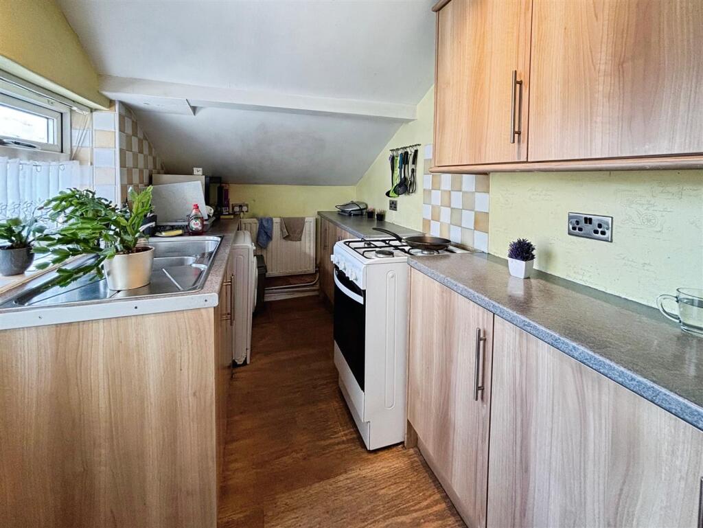 Additional image 7 of Hawes Drive, Bradford, BD5 9BB