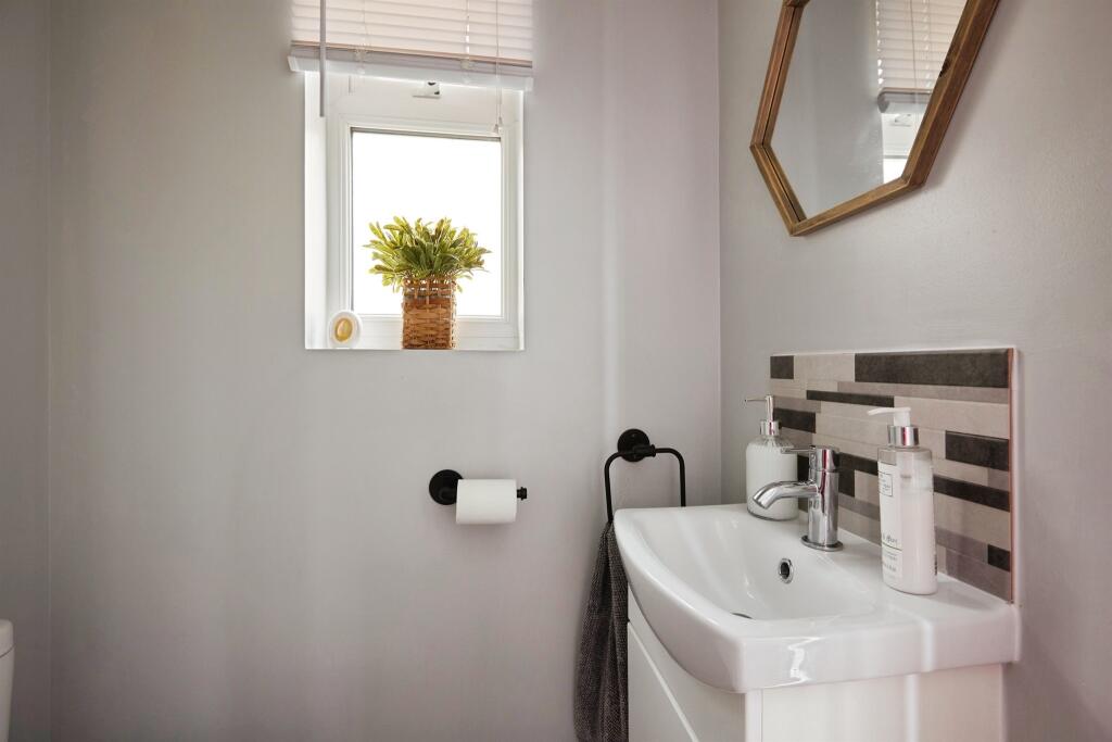 Additional image 7 of Tything Way, WINCANTON