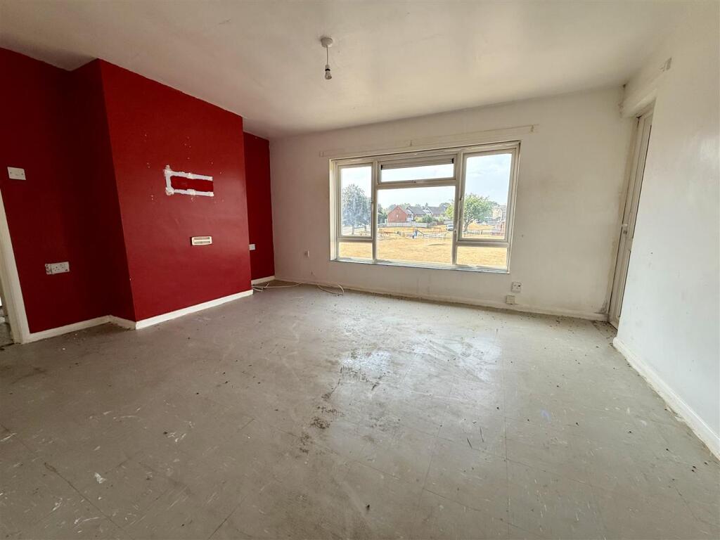 Apartment in Rudloe, Box Hill, Box - View 2