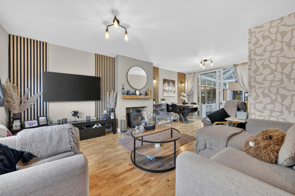 House in Kettering, Leisure Village - View 3