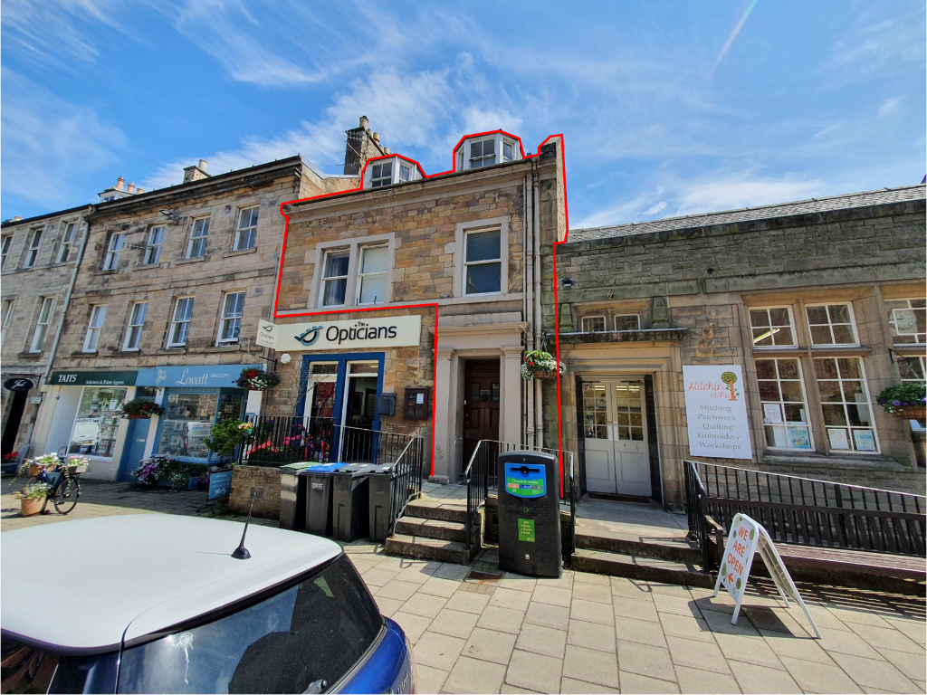 3-bed flat on 39A, High Street, Jedburgh, Roxburghshire, TD8, £115,000