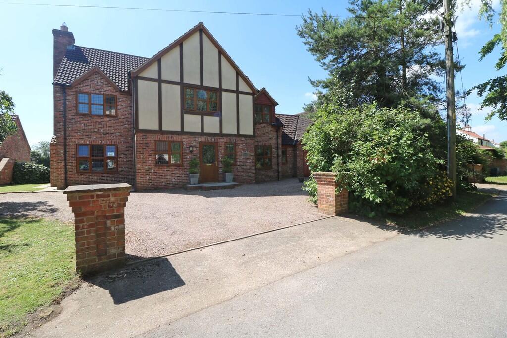 4-bed detached on Woodhouse, Belton, £514,950
