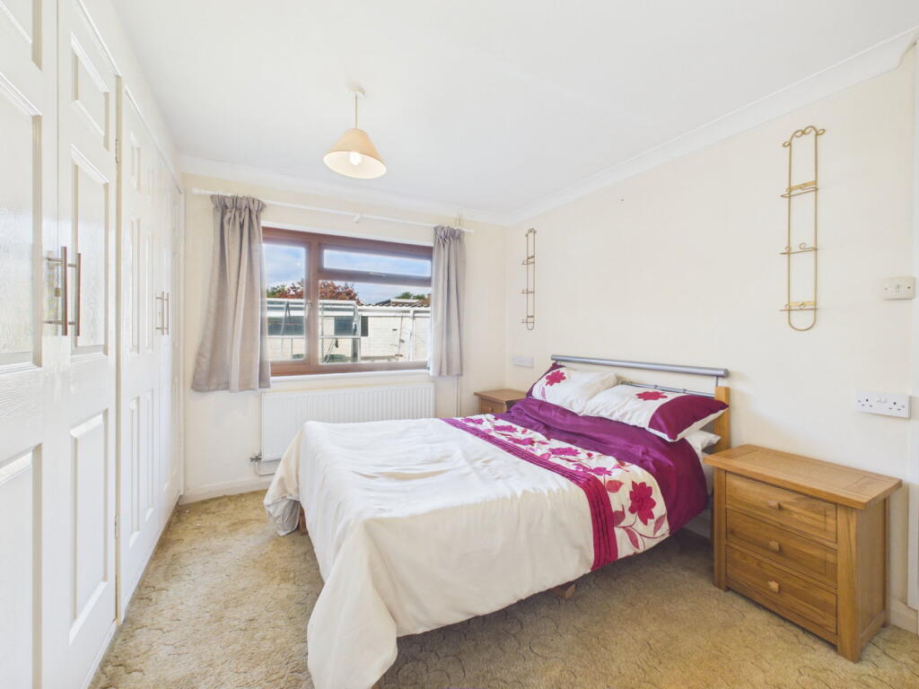 House in Gloucester - View 5