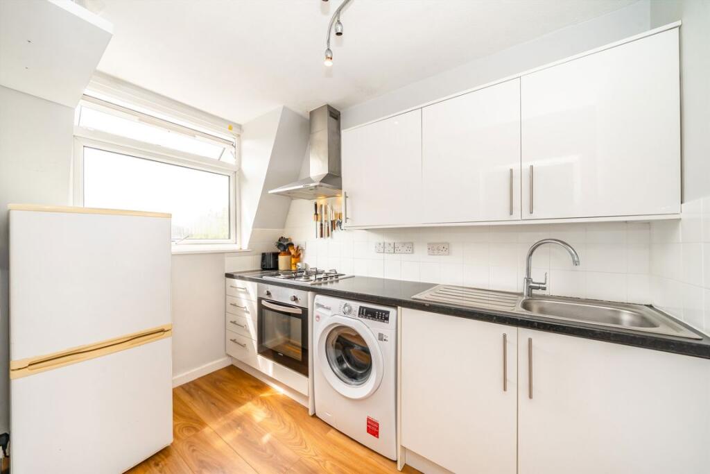 Apartment in London - View 5
