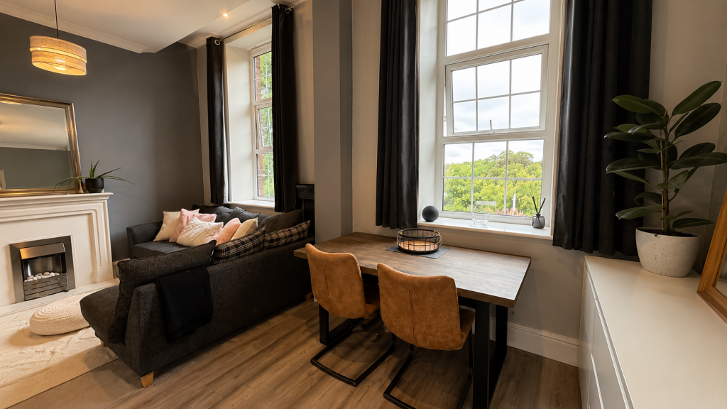 Apartment in Macclesfield, Cheshire East - View 4