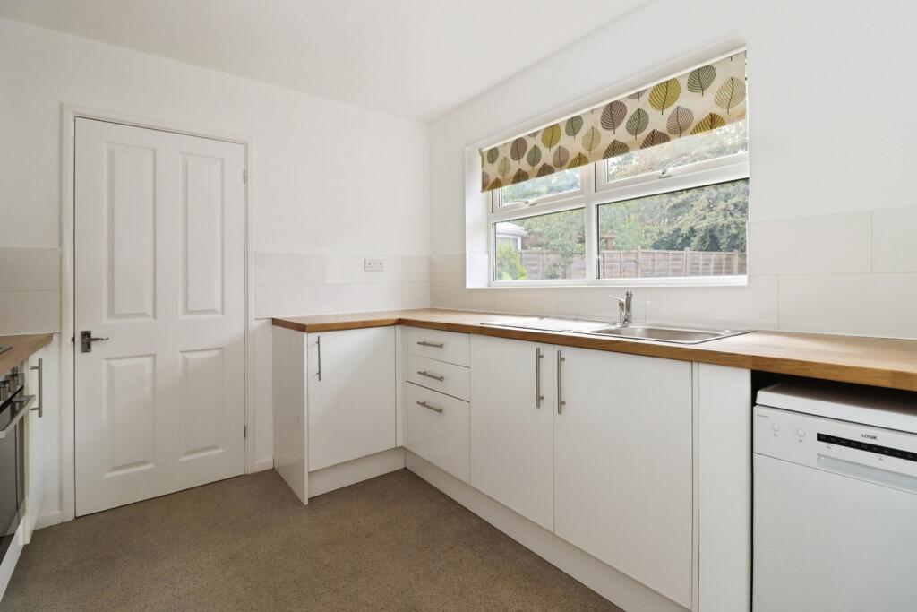 House in Bristol, Bradley Stoke - View 5