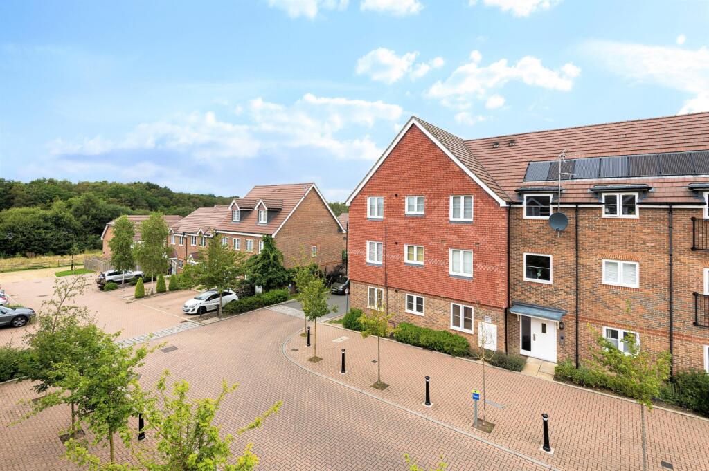 Main image of property: Brookwood Farm Drive, Knaphill, Woking, GU21