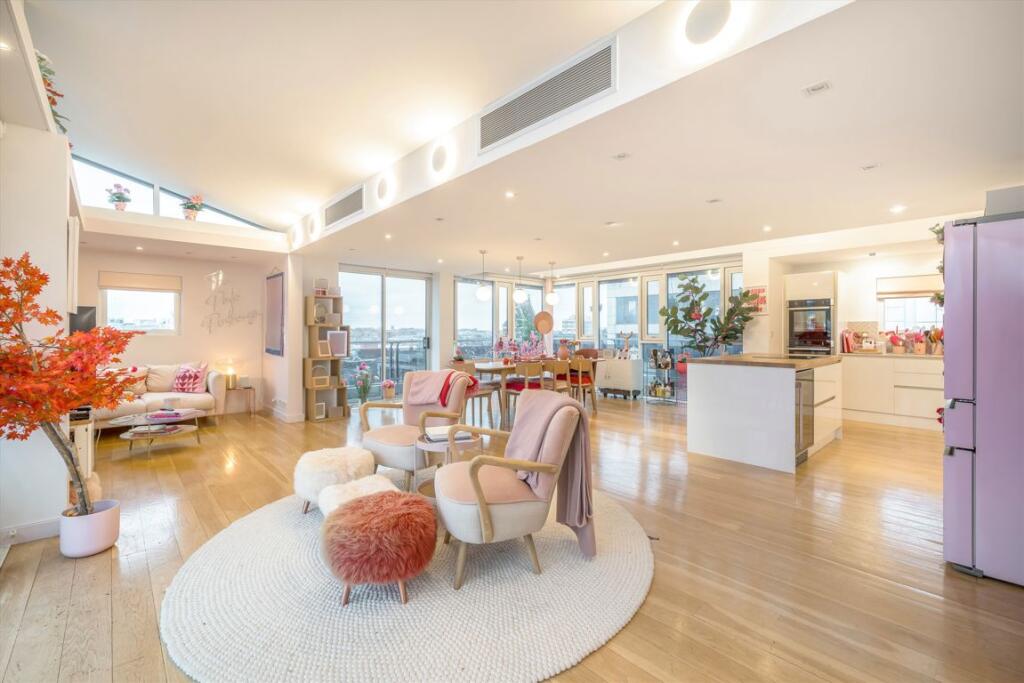 Main image of property: High Holborn, Holborn