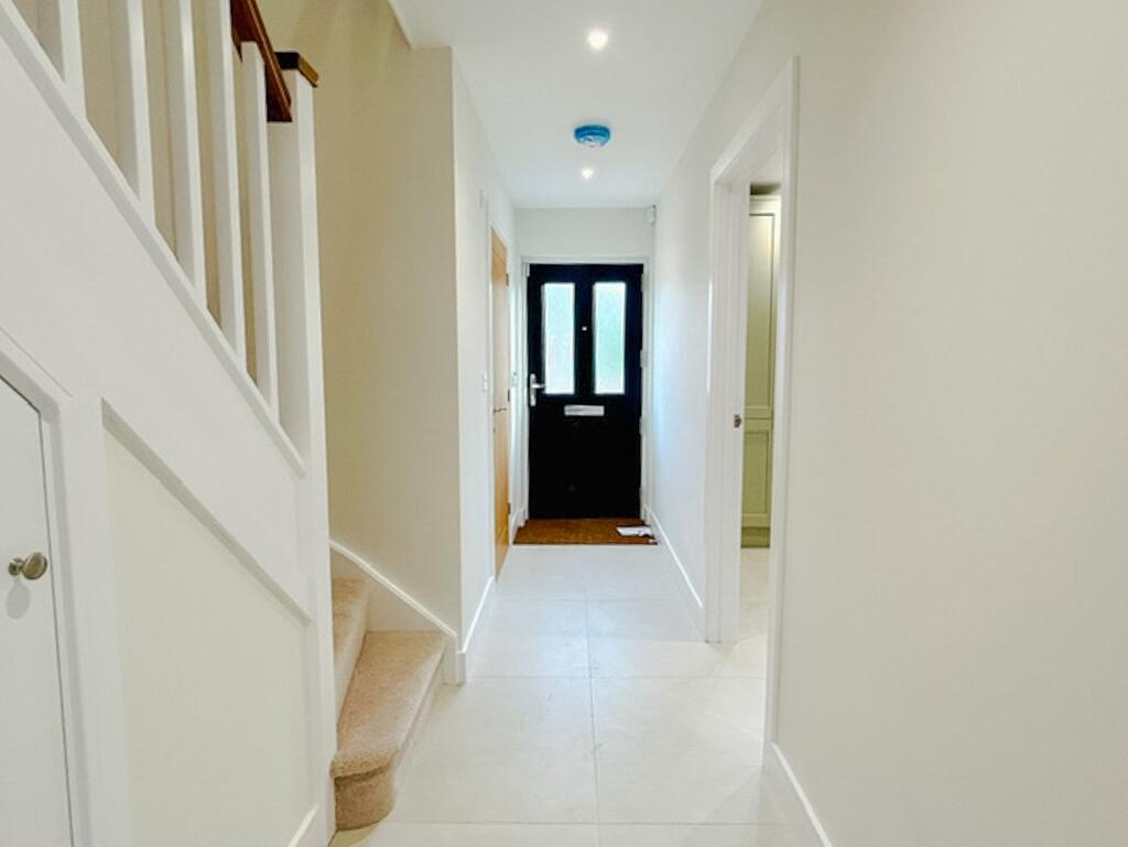 House in Haywards Heath, Wivelsfield Green - View 5
