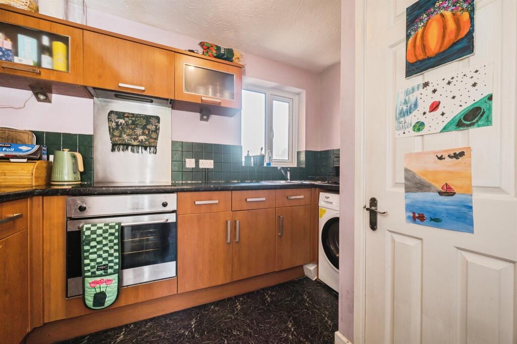 Apartment in Southampton - View 4