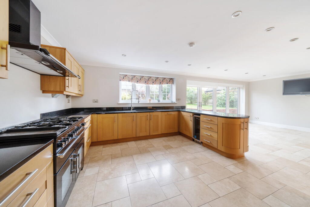 House in Tonbridge - View 4