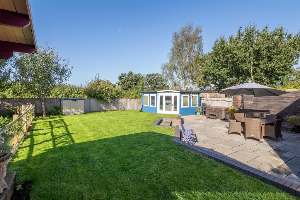 House in Stratford-on-Avon, Wootton Wawen - View 2