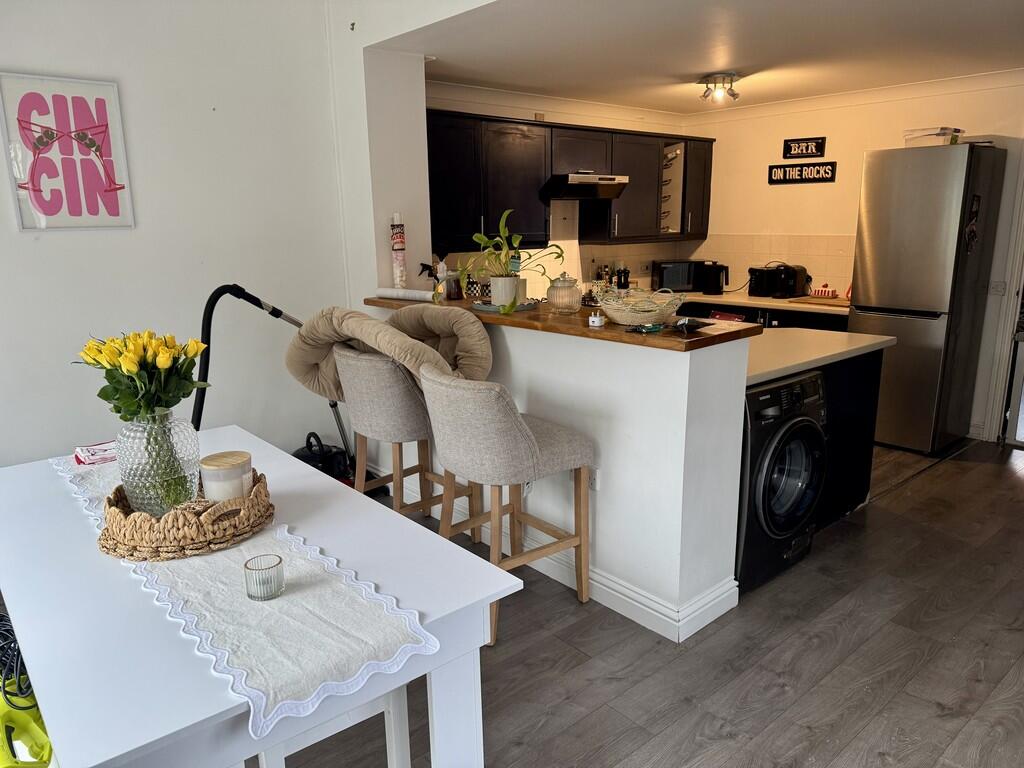 House in Portsmouth - View 3