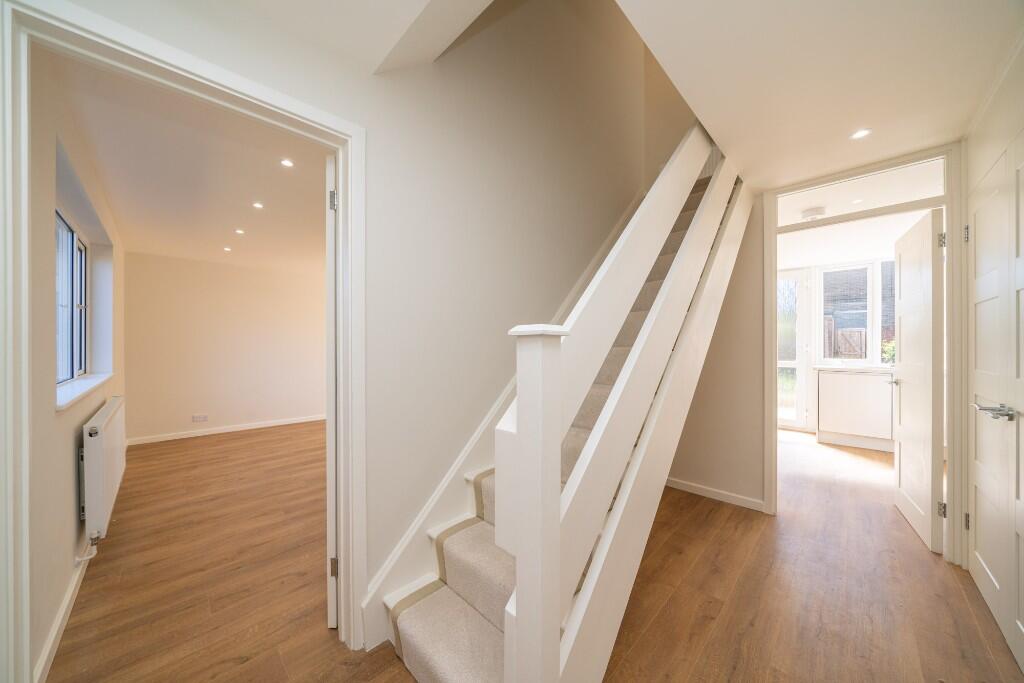 House in Dacorum, The Planets, Adeyfield - View 5