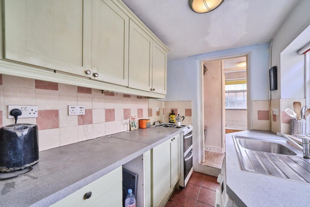 House in Spelthorne, Surrey - More