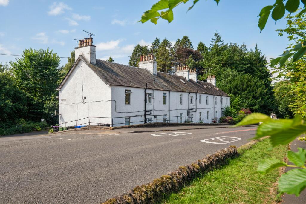 Main image of property: 4 Wood Place, Blanefield, G63 9HZ
